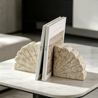 Elegante dekorative Buchstützen