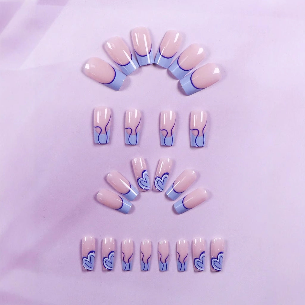 Kunstnagelset mit eleganten Designs und fröhlichen Linien Brehn
