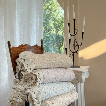 Gestepptes Baumwoll-Bettbezug-Set mit Rüschenspitzen-Kissenbezügen
