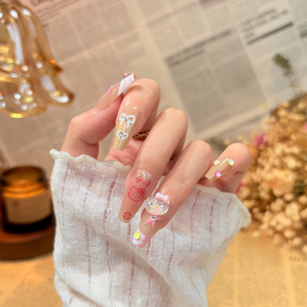 Elegantes Press-On-Nagelset mit glänzendem Finish Brehn