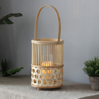 Handgefertigte Laterne aus Rattan Brehn