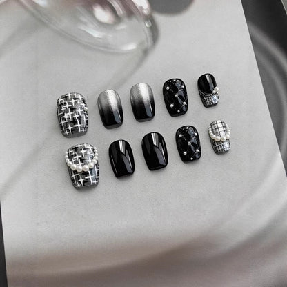 Dekorative Press-On Nagelkunst Kollektion mit Perlen- und Ombre-Akzenten