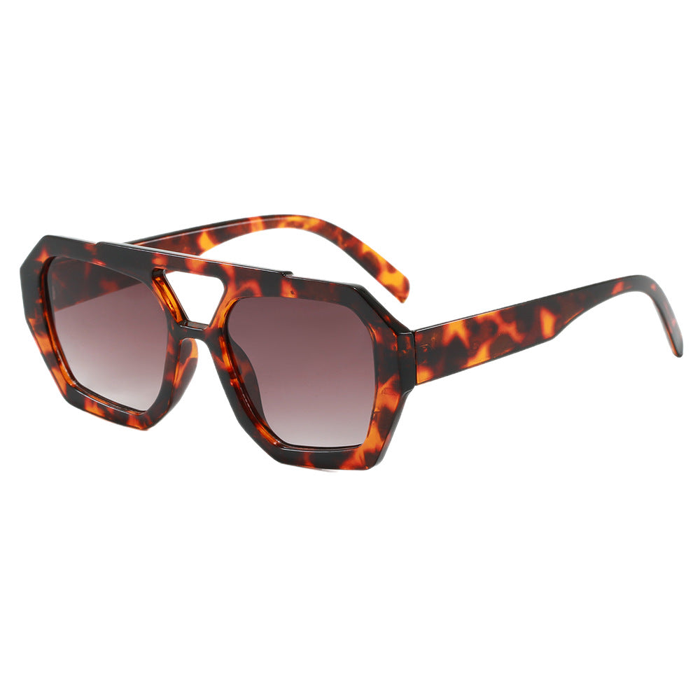 Damen geometrische Sonnenbrille im extravaganten Design Brehn