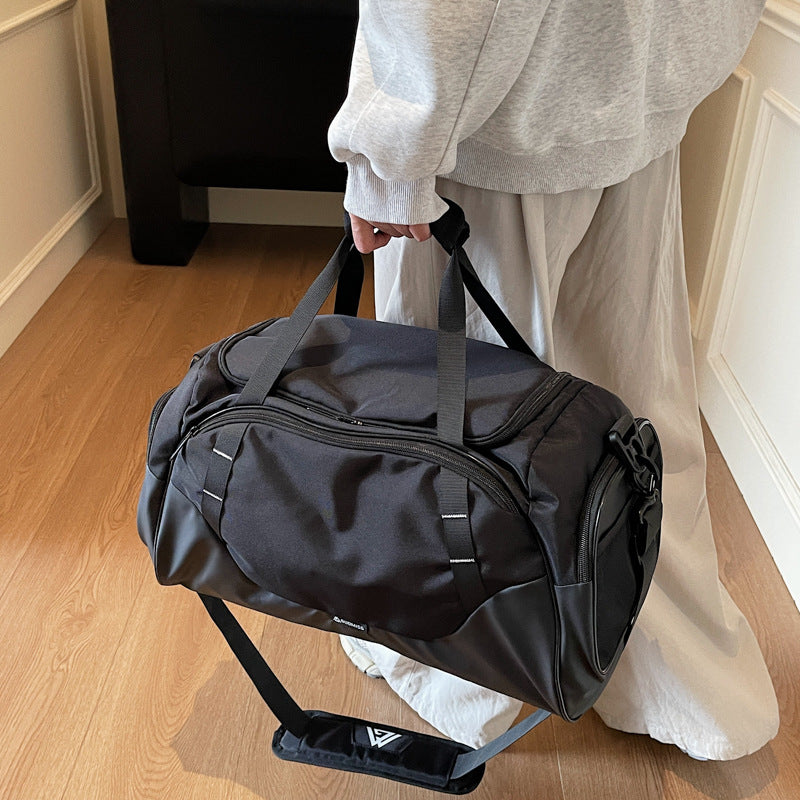 Vielseitige Reisetasche mit mehreren Fächern Brehn