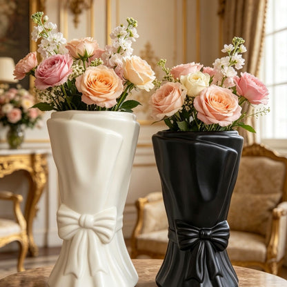 Dekorativer eleganter bow-förmiger Blumenvasen Brehn