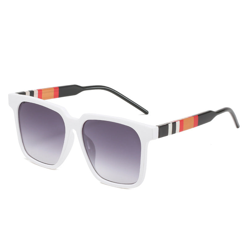Damen stilvolle modische Sonnenbrille mit innovativem Design und trendigen Gläsern Brehn
