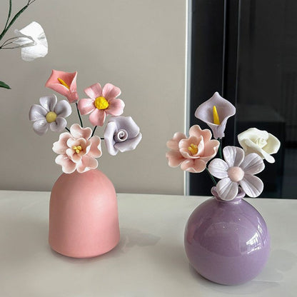 Handgemachter Porzellanblumenstrauß