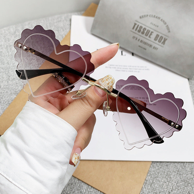 Damen Cat-Eye Sonnenbrille im einzigartigen Herzdesign Brehn