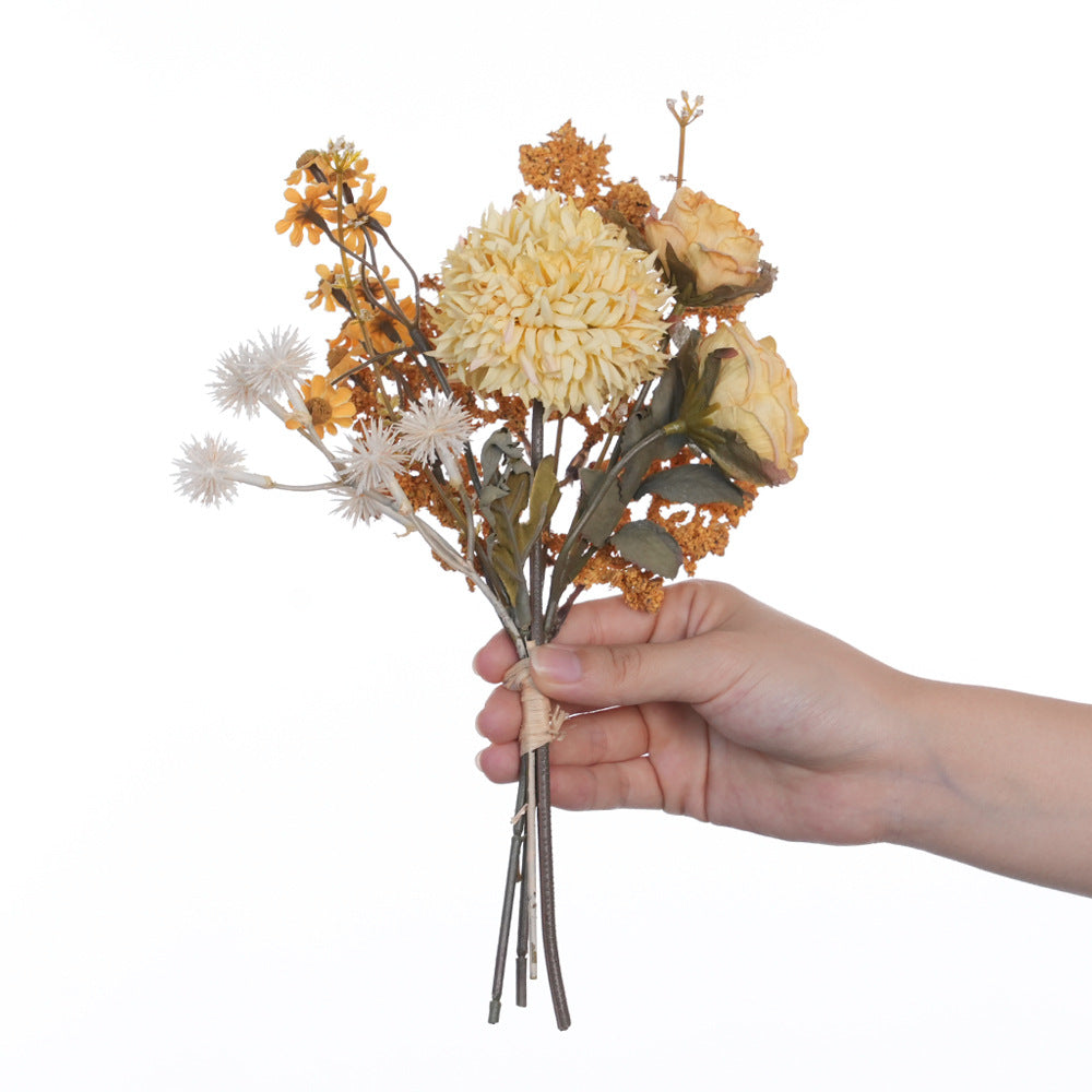Eleganter Künstlicher Blumenstrauß