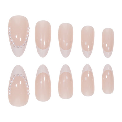 Elegante Stiletto Press-On Nägel mit Perlenakzenten Brehn