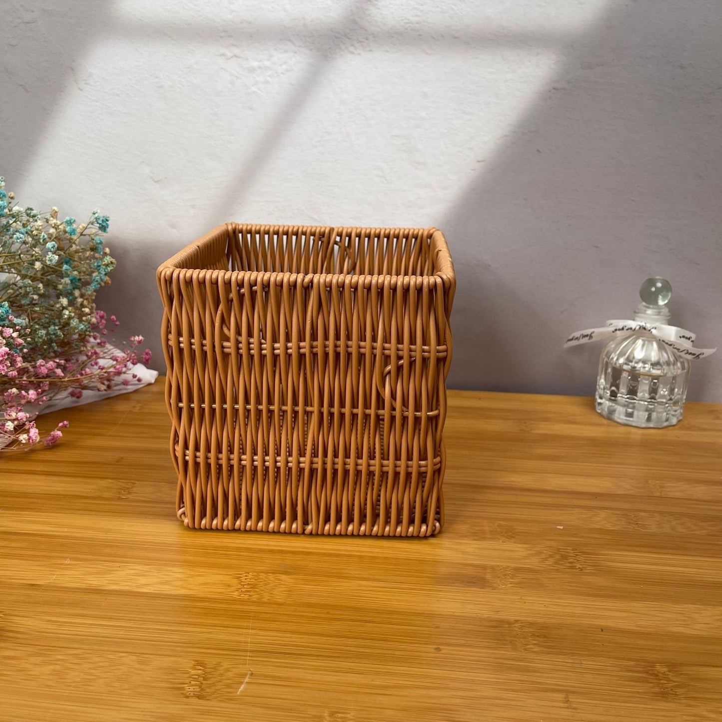 Damen modischer Rattan-Behälter mit Perlenhenkel Brehn