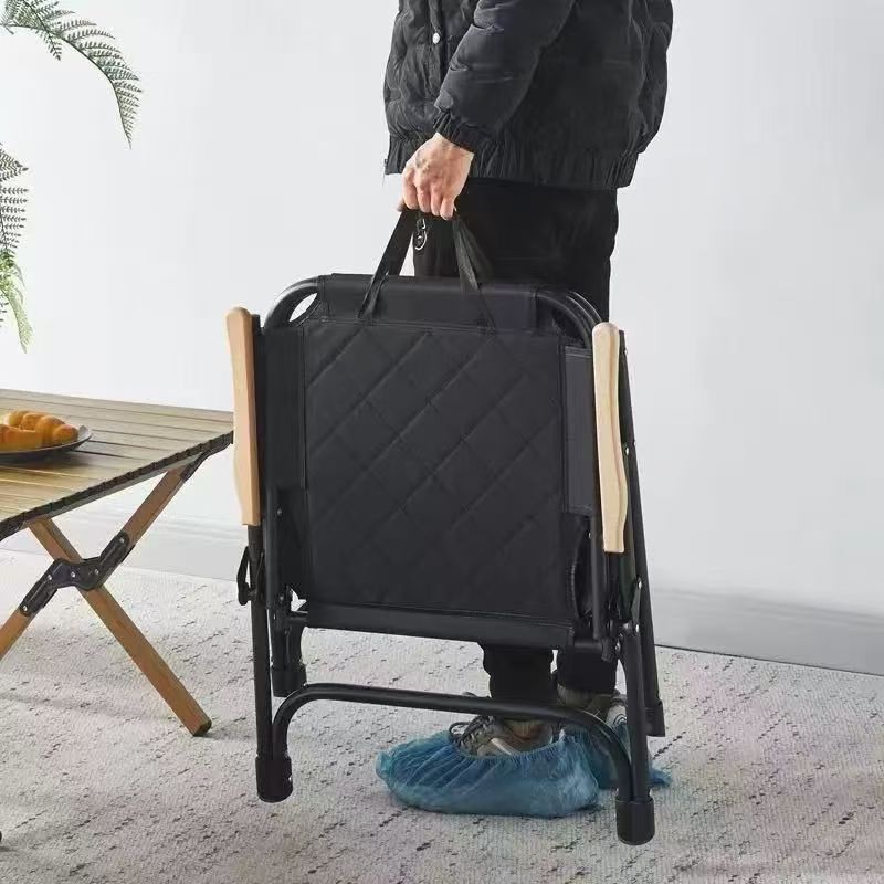 Ergonomischer Faltstuhl Mit Holzarmlehnen Brehn