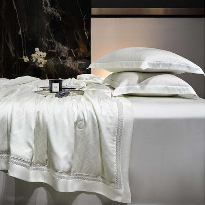 Satin-Duvetbezug-Set mit gewebtem Karo-Jacquard und dekorativer Bordüre