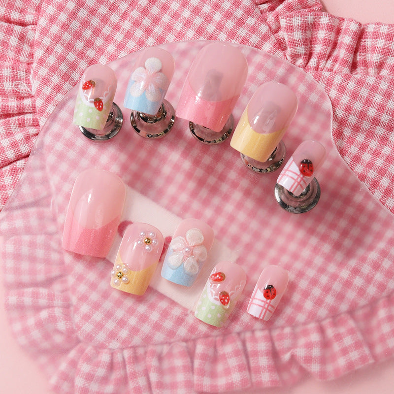 Floral Press-On Nagelkunstset Brehn