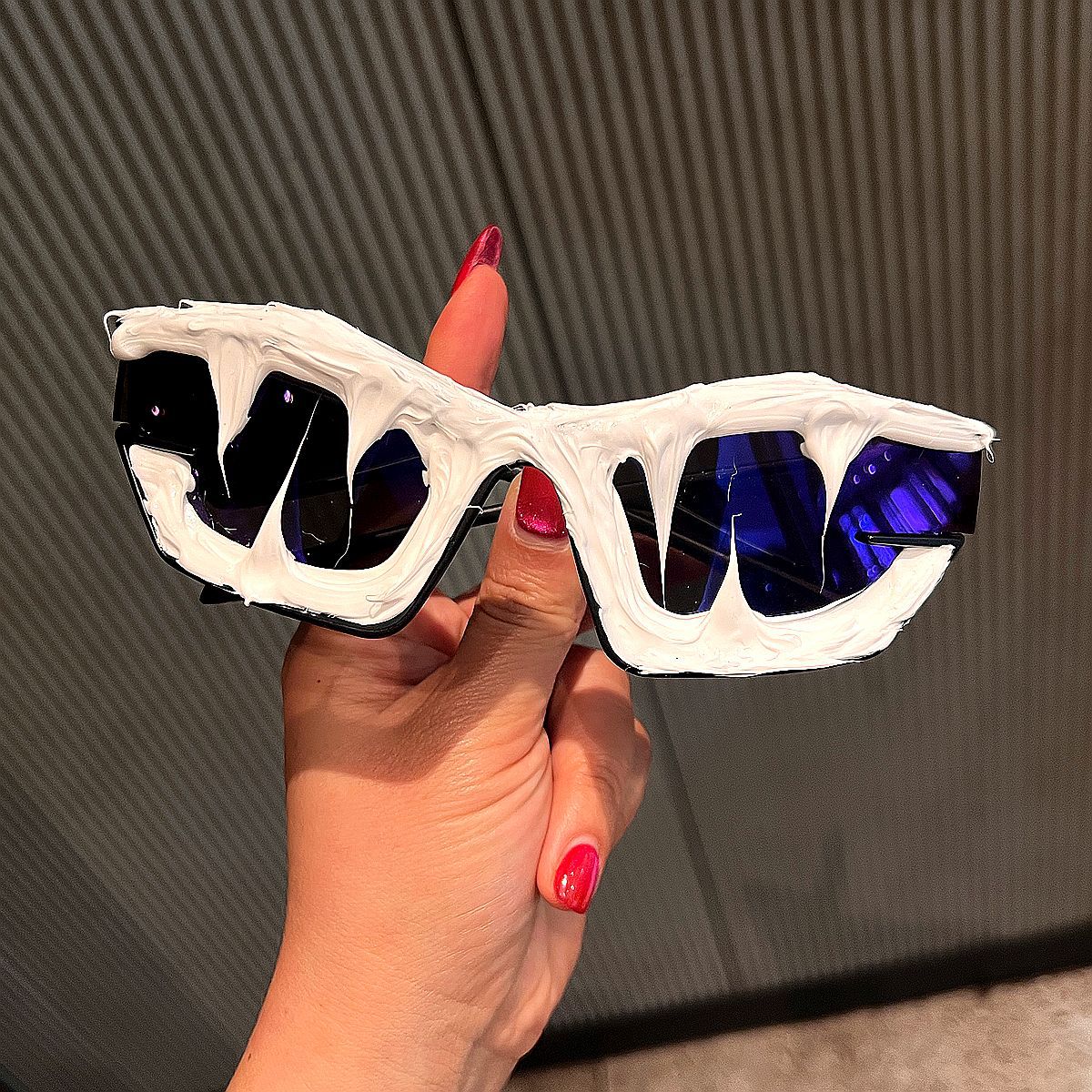 Damen Futuristische Sportsonnenbrille mit außergewöhnlichem Einhorn-Design Brehn