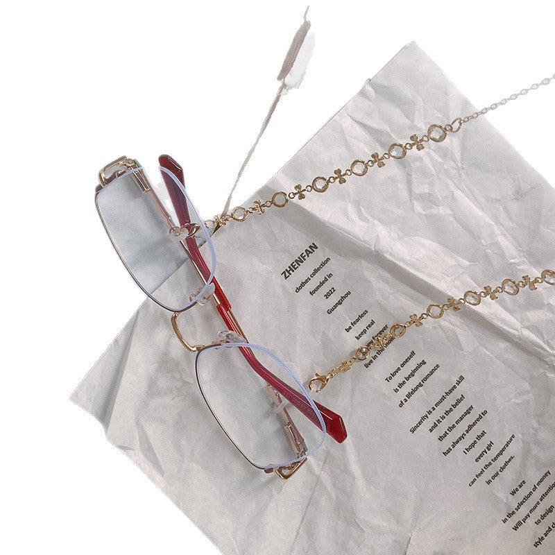 Elegante Brillenhalterkette mit Bunten Perlen und Stilvollen Anhängern Brehn