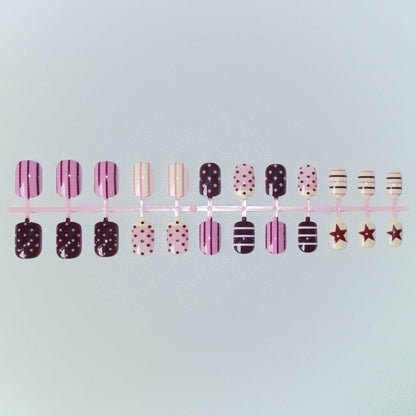 Künstlerisch von Desserts inspirierte Nagelkunst