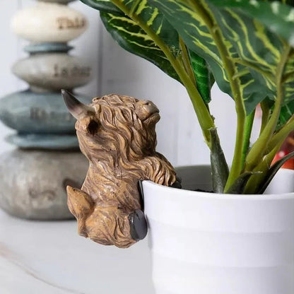 Highland Cow Dashboard Figurine Brehn