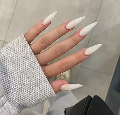Spitze Stiletto-Nagelverstärkungen Brehn