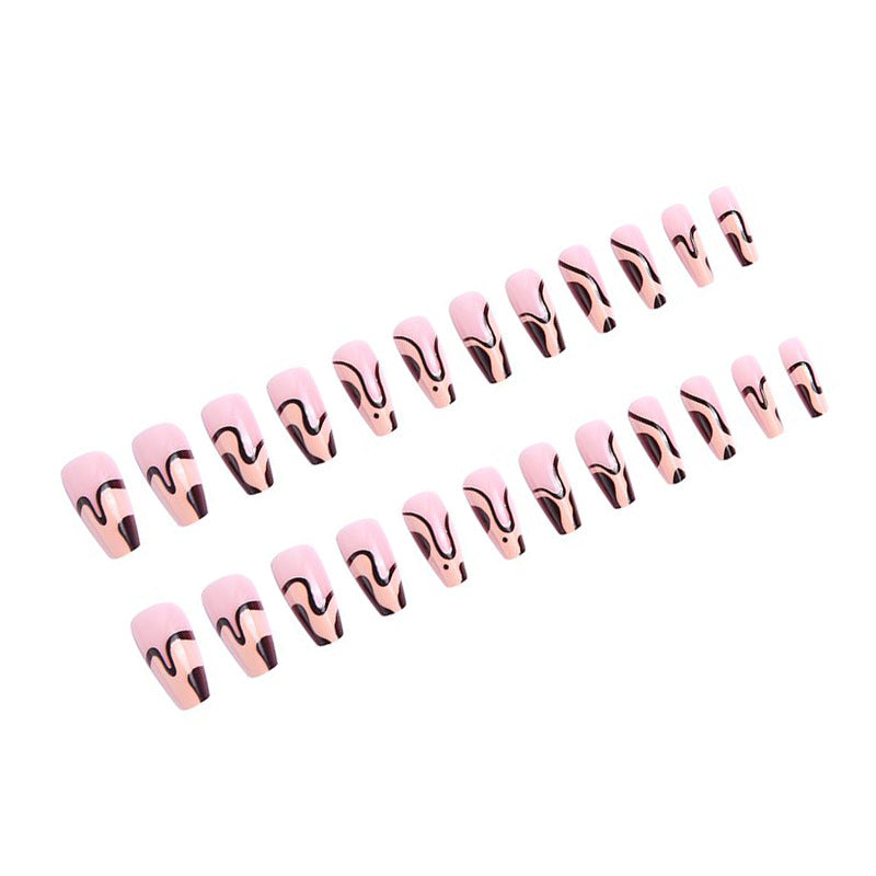 Kunstnagelset mit elegantem geschwungenem Design Brehn
