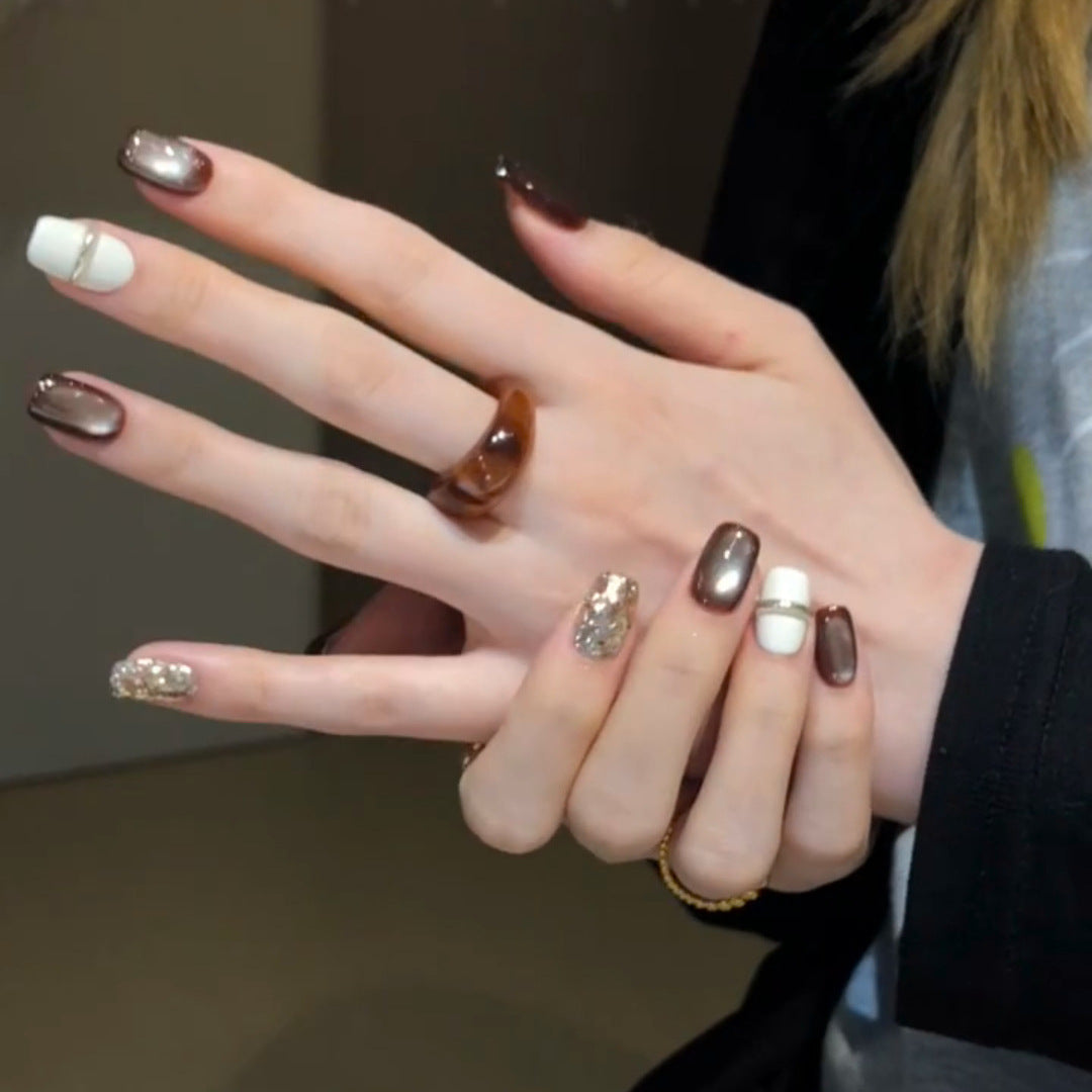Kunstnägel mit Elegantem Glitzermuster Brehn