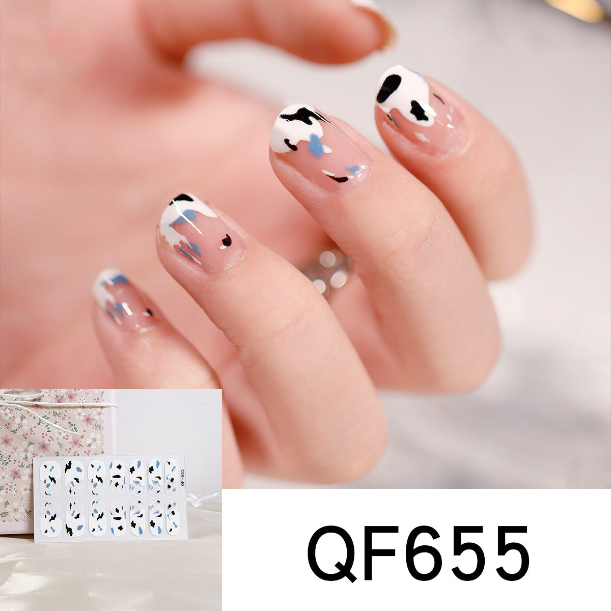 Künstliche Nagelkunst mit herzförmigen Designs und sanften Farbverläufen Brehn