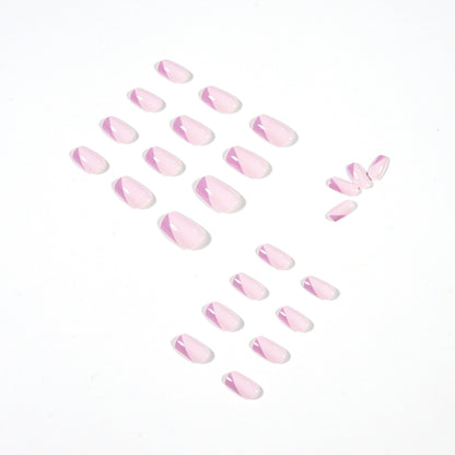 Kunstvolle Nagelkunst mit modernem French-Tip Design Brehn