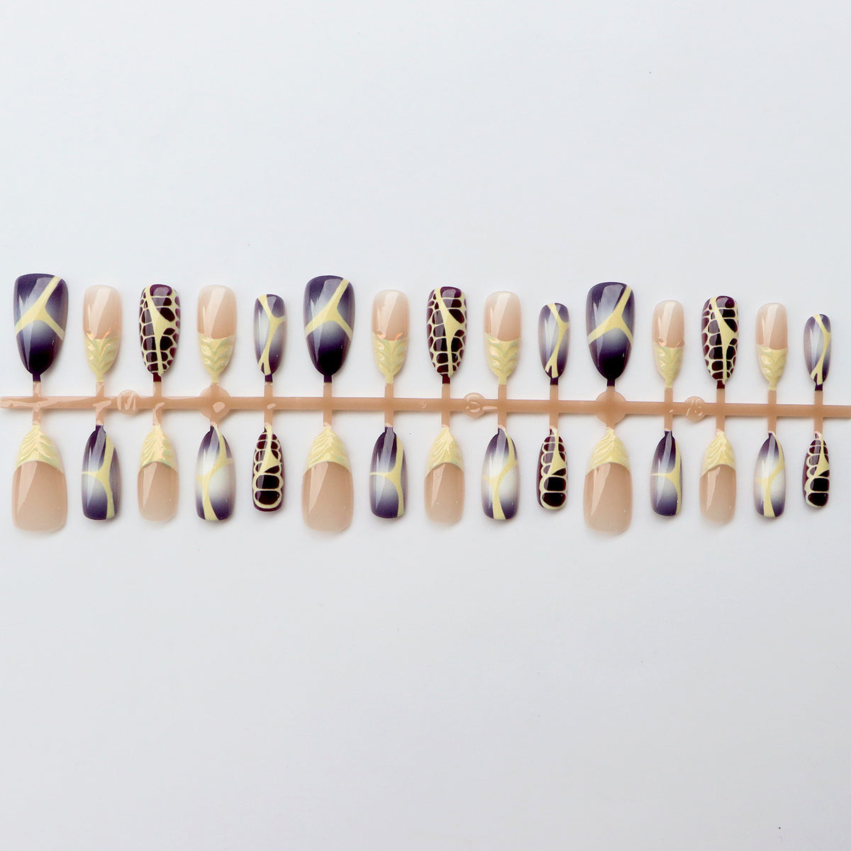 Künstlerisches gemustertes Press-On-Nagelset