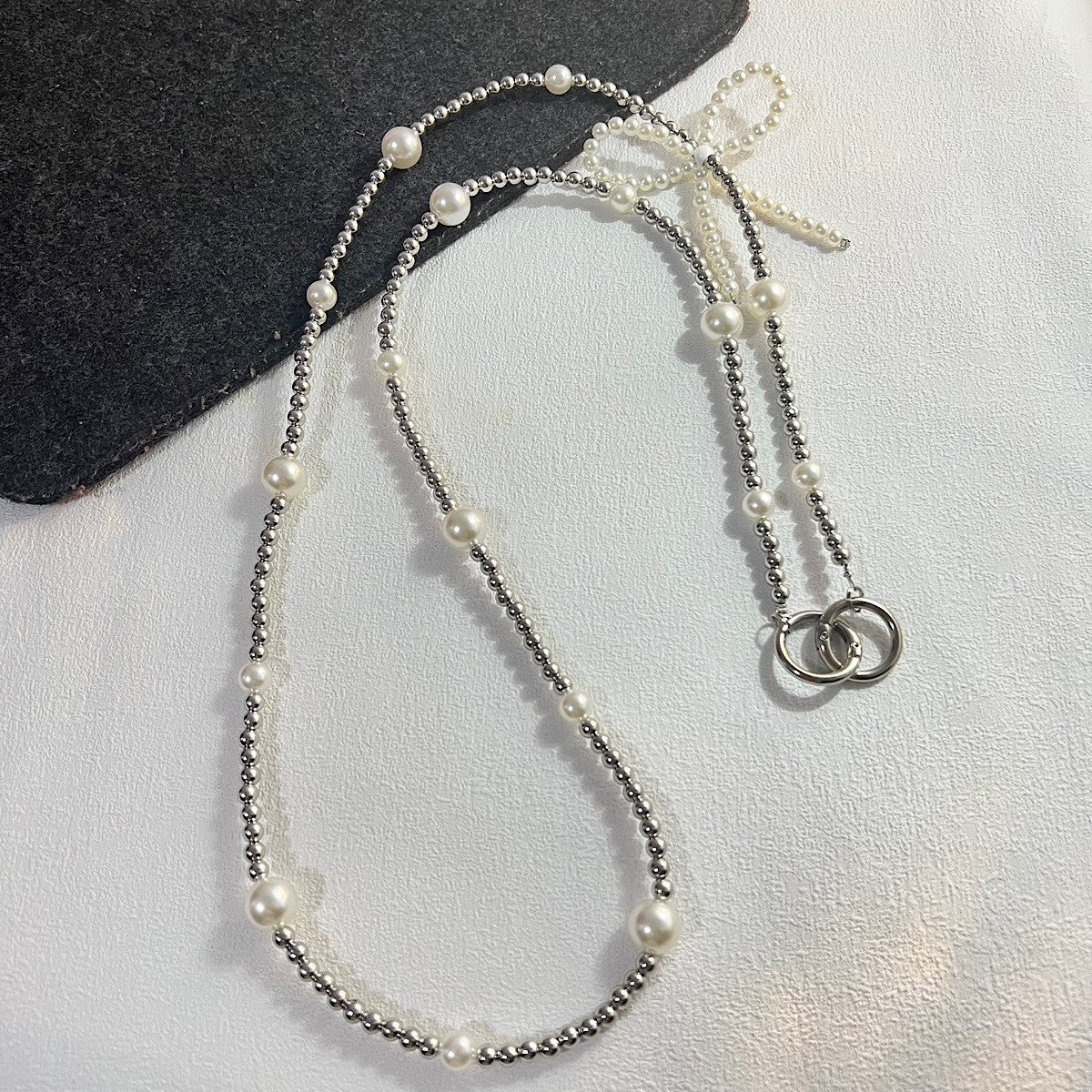Elegante Halskette aus Mischmaterial Brehn