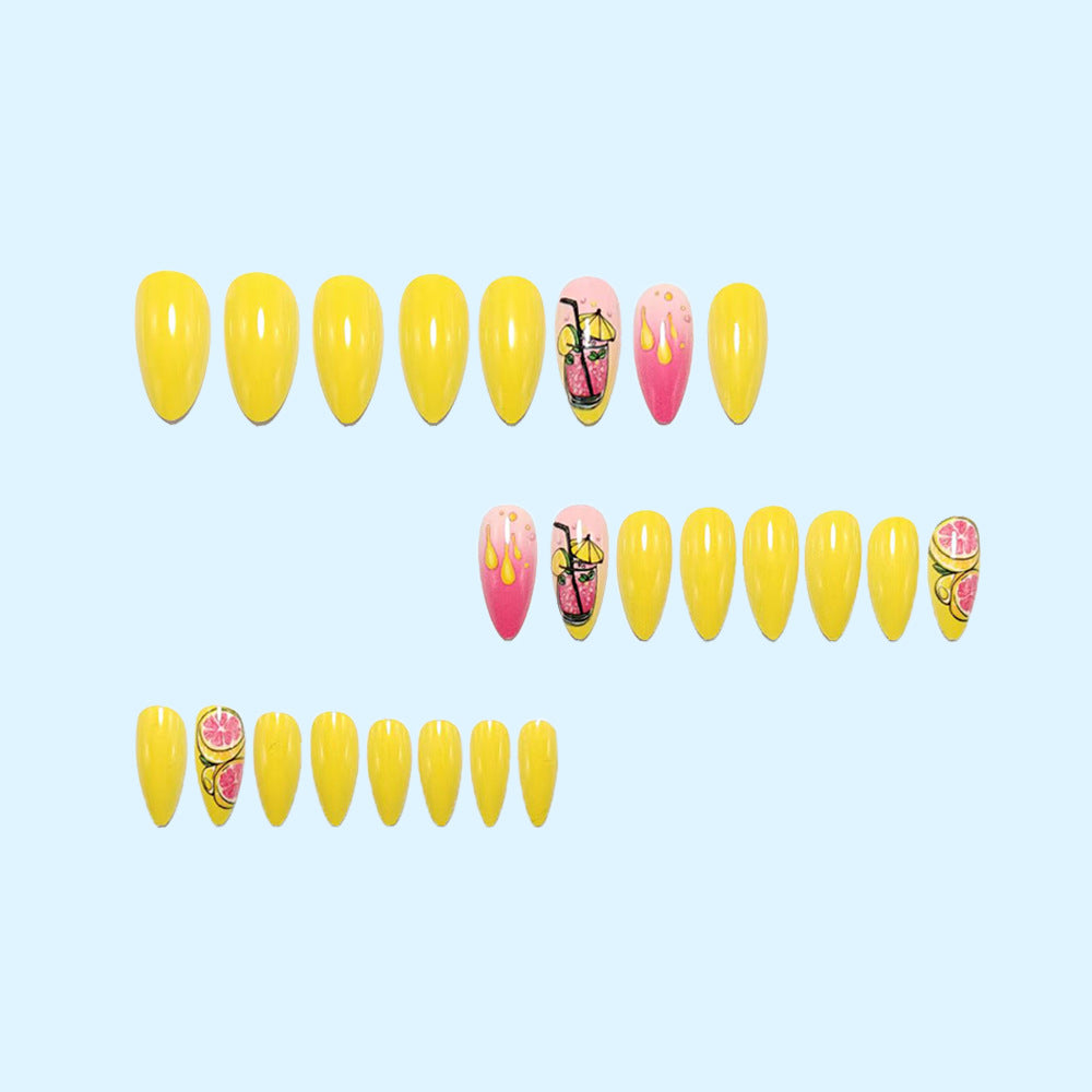 Kreatives Kunstnageldesign mit Fruchtmotiven Brehn