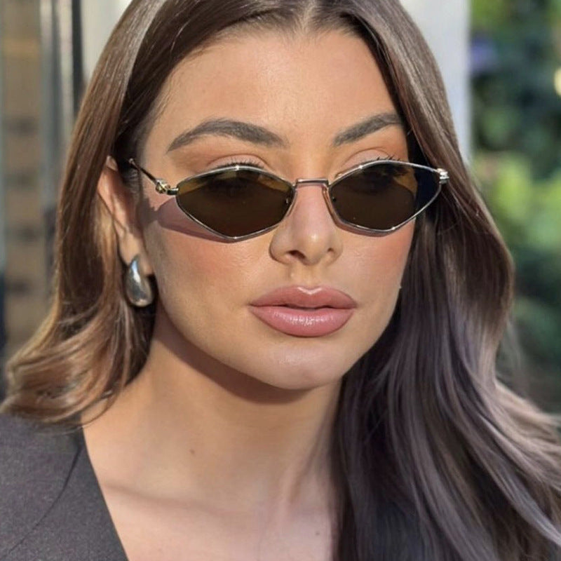 Damen geometrische Sonnenbrille mit glänzendem Metallrahmen und polarisierten Gläsern Brehn