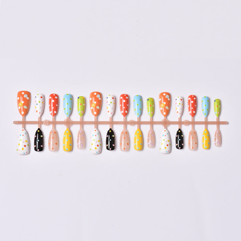 Dekoratives Polka Dot Press-On Nagelkunst Set Brehn