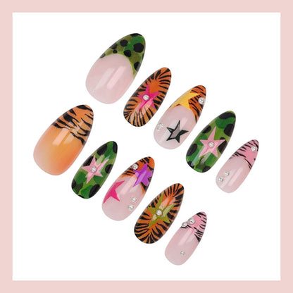 Kreatives Kunstnagelset Brehn