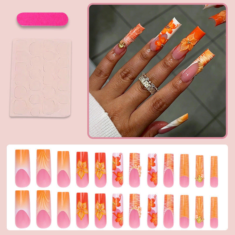 Kunstnagelset mit floralen und fruchtigen Dekoren Brehn