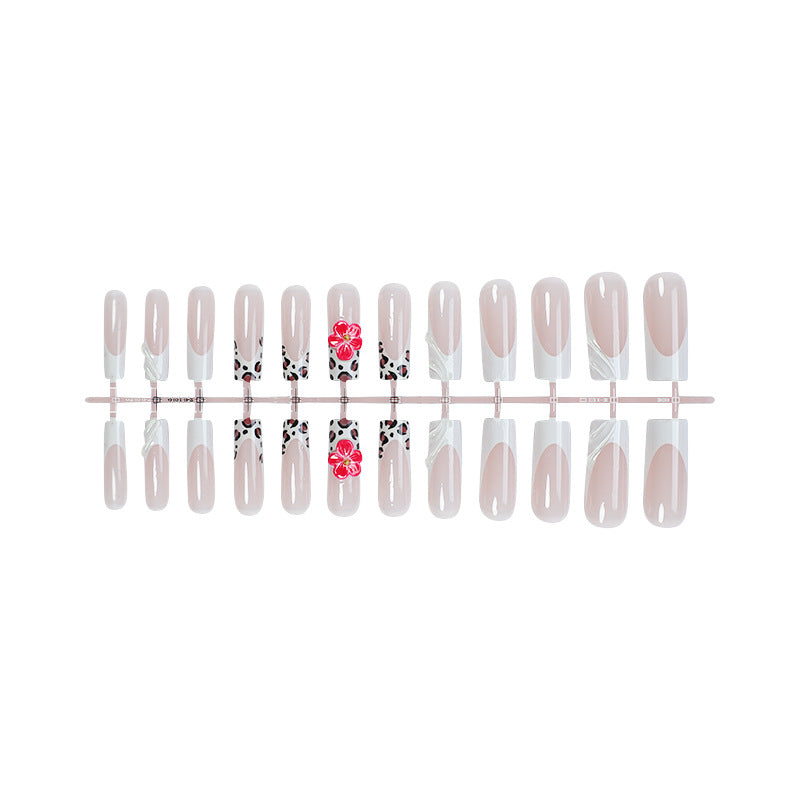 Künstlerisches Press-On-Nagelset mit floralen und abstrakten Designs Brehn