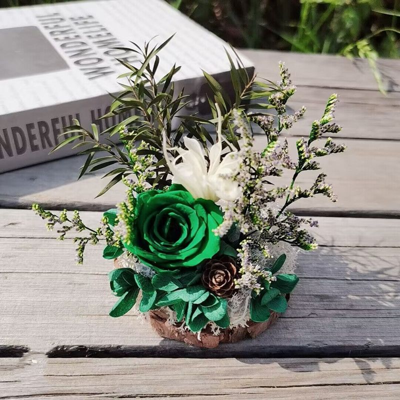 Natürliche getrocknete Blumenarrangements