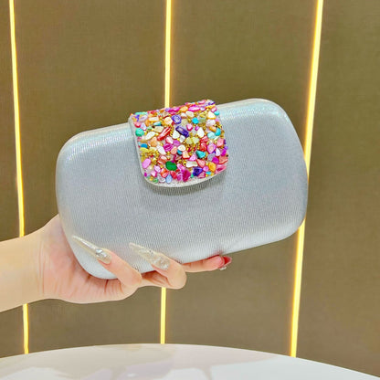 Strass-dekorierte Abend-Clutch