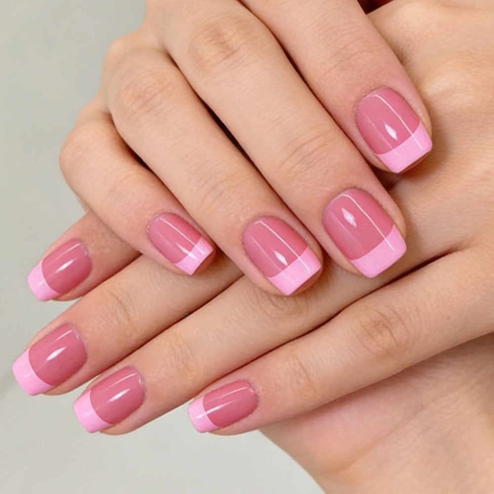 Stilvolle French Tip Gel Nägel Brehn