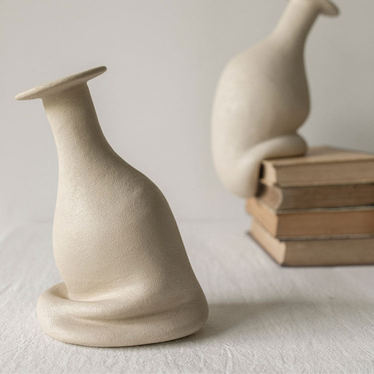 Künstlerische gebogene dekorative Vase
