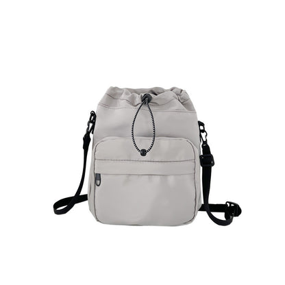 Modische Beuteltasche Mit Verstellbarem Schultergurt Brehn