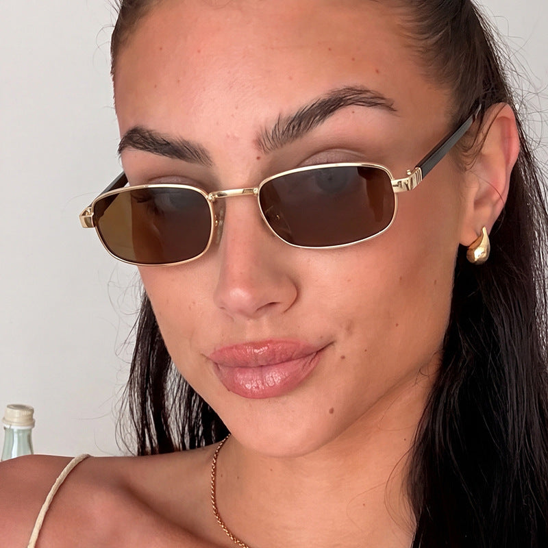 Damen elegante rechteckige Sonnenbrille mit feinem Metallrahmen Brehn