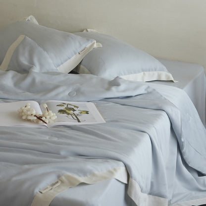 Luxuriöses Satin-Baumwoll-Bettwäsche-Set mit kontrastierender Einfasskante