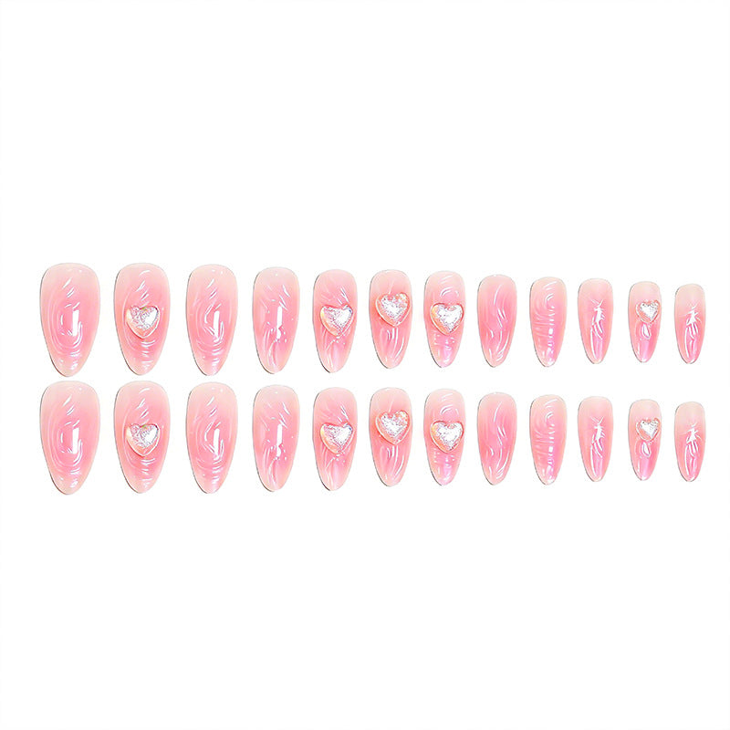 Kunstvolle Nagelspitzen mit transparentem Design Brehn