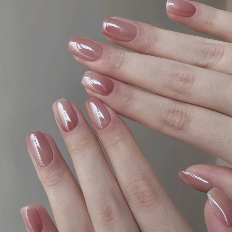 Ombre Press-On Nail Set mit natürlichem Finish Brehn