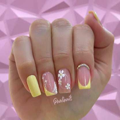 Kunstnagel-Set mit Blumenmuster und Glitzer Brehn