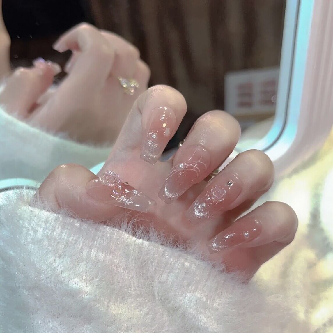 Luxuriöses Künstlerisches Press-On Nagelset Brehn