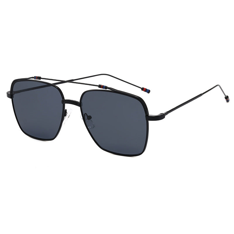 Damen modische geschwungene Brille mit schmalem Metallrahmen Brehn