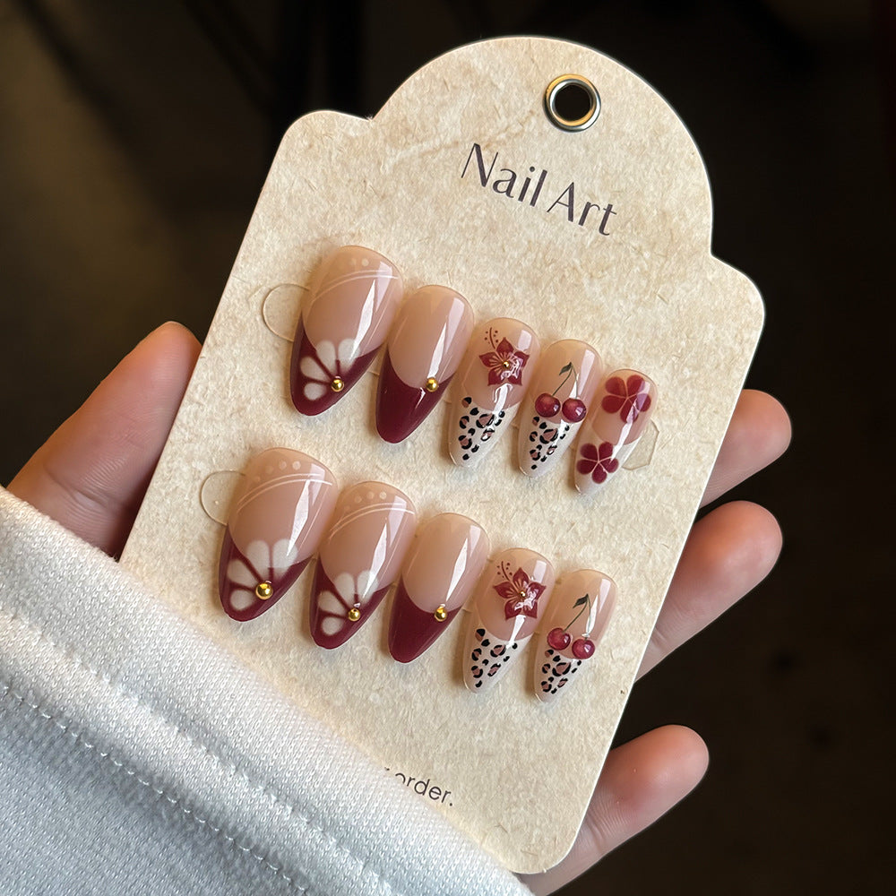 Elegante dekorative Press-On-Nagelkollektion Brehn