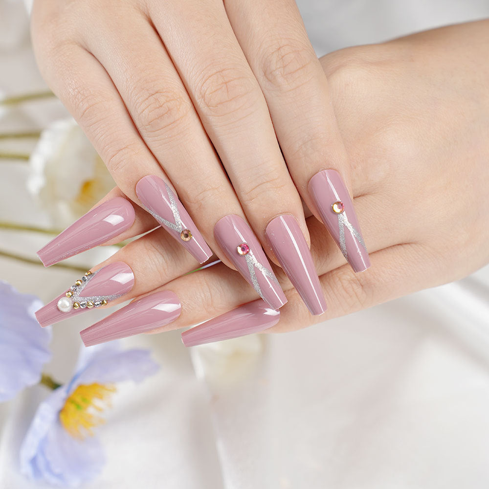 Glamouröse Stiletto-Nagelspitzen Brehn