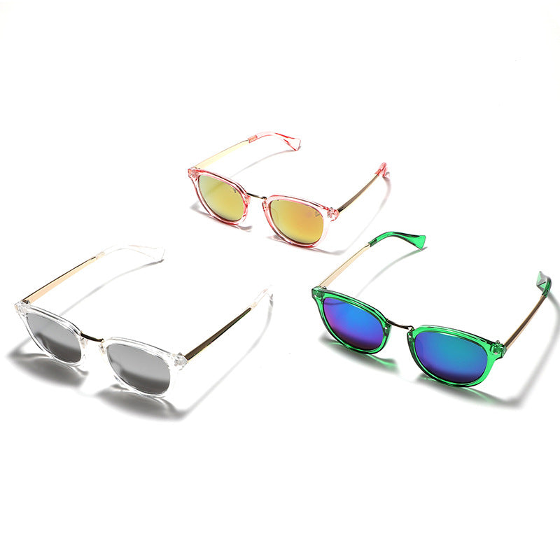 Damen modische Sonnenbrille mit buntem, verspiegeltem Gläsern und elegantem Rahmen Brehn